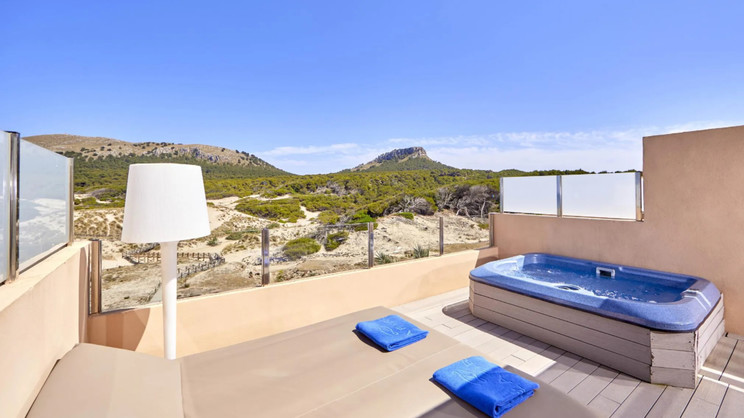 Zafiro Cala Mesquida